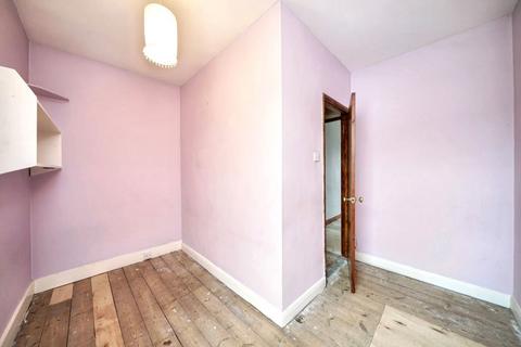 3 Catteshall Road, Godalming, GU7 3DJ
