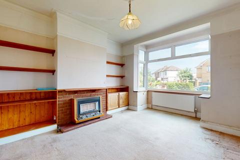 3 bedroom semi-detached house for sale, 189 Barley Lane, Romford, RM6 4XU