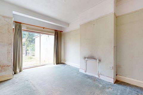 3 bedroom semi-detached house for sale, 189 Barley Lane, Romford, RM6 4XU