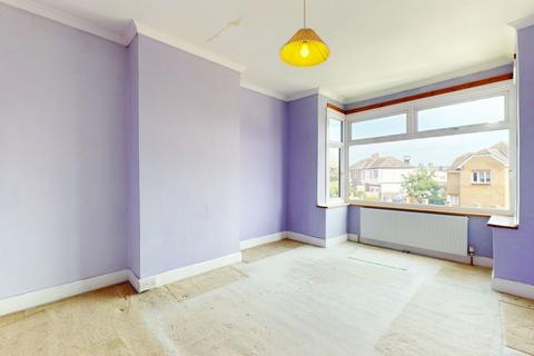3 bedroom semi-detached house for sale, 189 Barley Lane, Romford, RM6 4XU