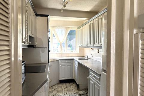 193 Colyer Road, Northfleet, Gravesend, DA11 8AT