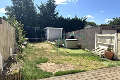 193 Colyer Road, Northfleet, Gravesend, DA11 8AT