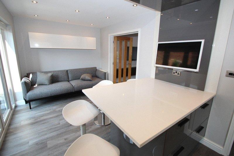 Kitchen (2)