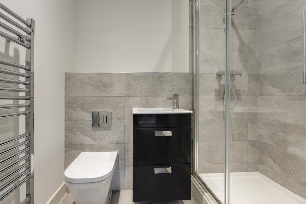 En suite Shower Room