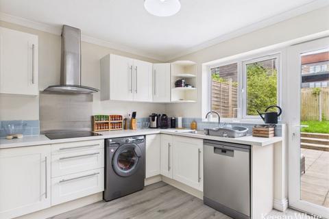 2 bedroom end of terrace house for sale, Prospect Court - No Onward Chain