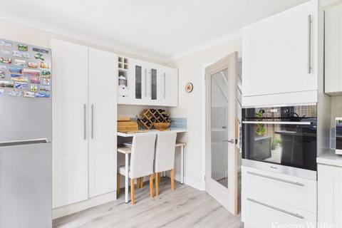2 bedroom end of terrace house for sale, Prospect Court - No Onward Chain