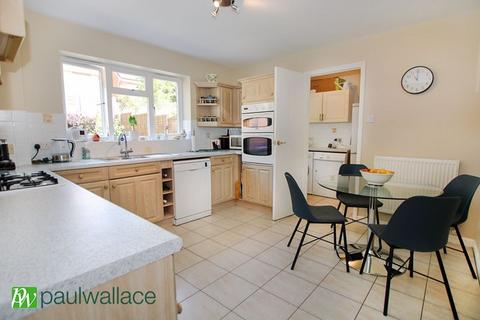 6 Lovering Road, Cheshunt, Waltham Cross, EN7 6WU