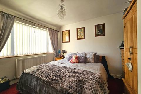39 Beechcroft Road, Longlevens, Gloucester, GL2 9HE