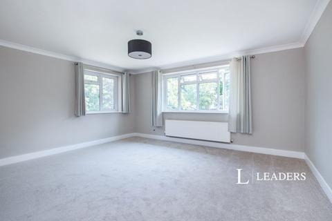 2 bedroom flat to rent, Nairn Road, Bournemouth