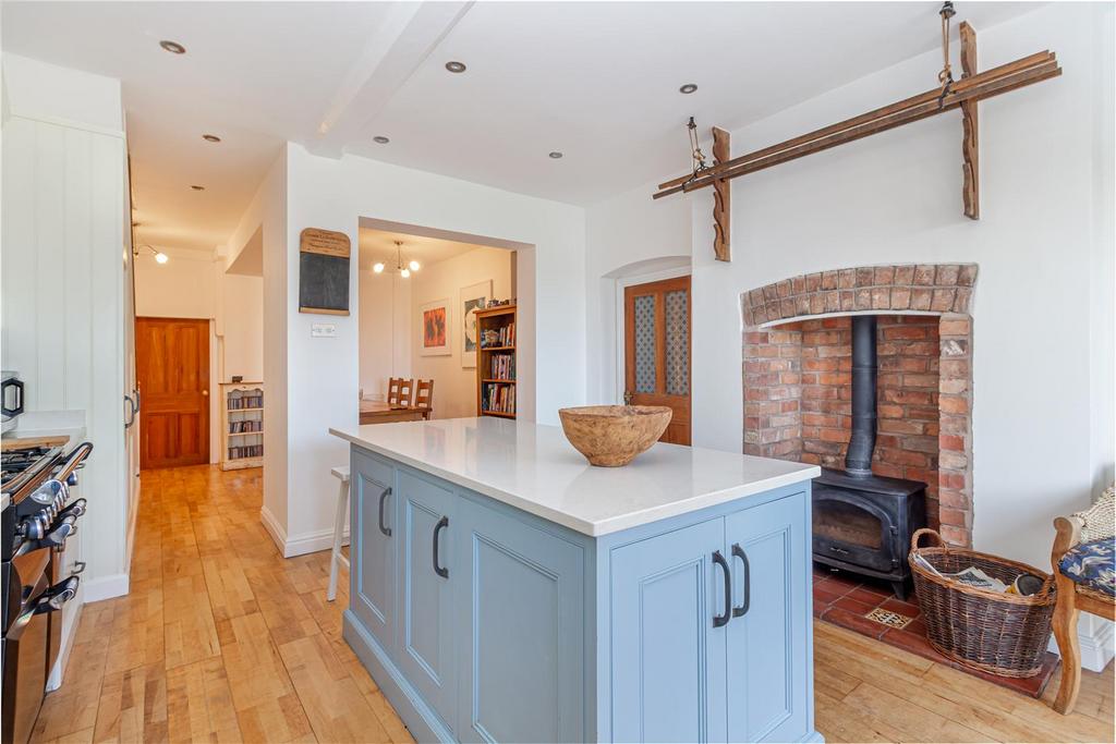 Kitchen-4.jpg