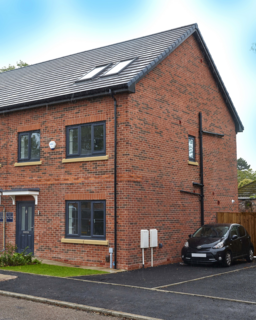 4 bedroom semi-detached house for sale, Queens Road, Ashton-under-Lyne OL6
