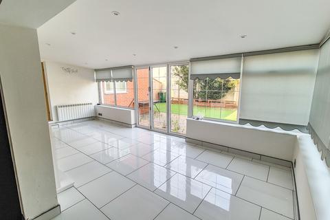 undefined, Doncaster DN4