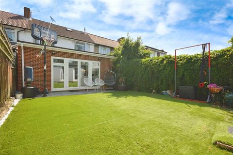 76 Warren Road, Twickenham, TW2 7DL