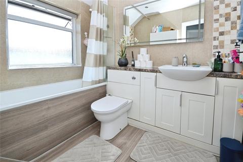 76 Warren Road, Twickenham, TW2 7DL