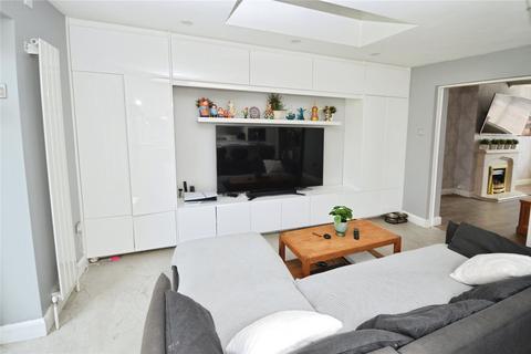 76 Warren Road, Twickenham, TW2 7DL