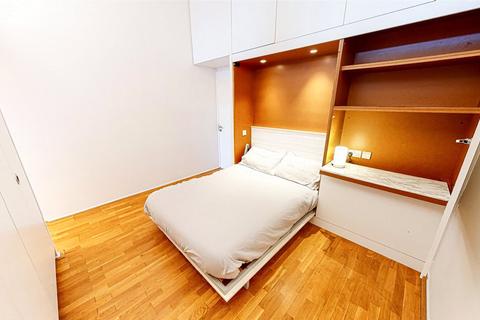 Studio to rent, Abito, Salford M3
