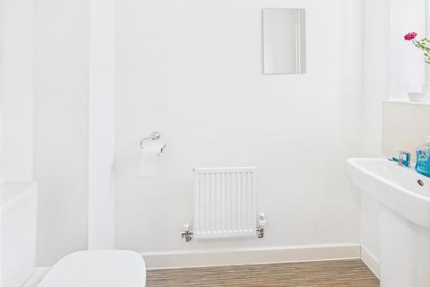 24 Adams Lane, Brockworth, Gloucester, GL3 4HZ