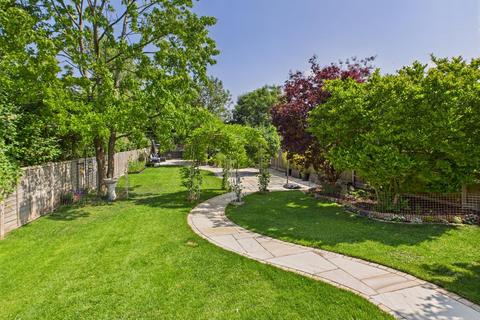 94 Tuffley Lane, Tuffley, Gloucester, GL4 0DU