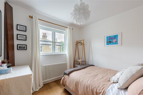 47 Ursula Street, London, SW11 3DW