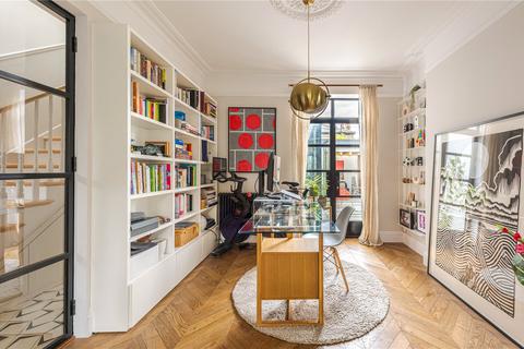 47 Ursula Street, London, SW11 3DW