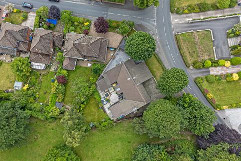 4 bedroom detached bungalow for sale, Thelwall New Road, Thelwall, Warrington
