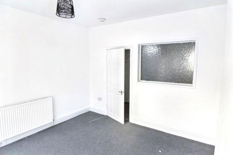2 bedroom end of terrace house for sale, 1 Cumberland Villas Egton Street, Hull, HU8 7HX