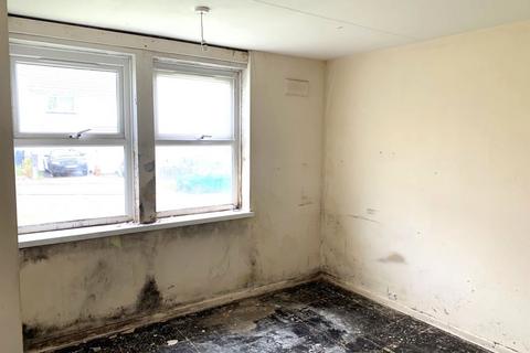 2 bedroom flat for sale, 14 Queens Road, St. Austell, PL25 4RQ
