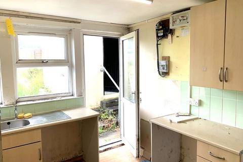 2 bedroom flat for sale, 14 Queens Road, St. Austell, PL25 4RQ