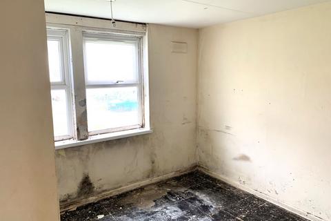 2 bedroom flat for sale, 14 Queens Road, St. Austell, PL25 4RQ