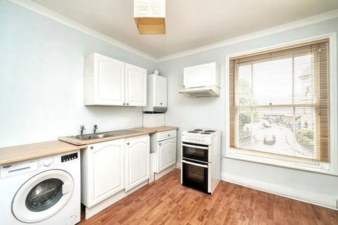 2 bedroom flat for sale, Flat 3, 1 Nevill Terrace, Tunbridge Wells, TN2 5QY