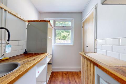 163 Dellfield, St Albans, AL1 5EY