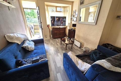 2 bedroom terraced house for sale, 4 Clarence Avenue, Delhi Street, Hull, HU9 5QT