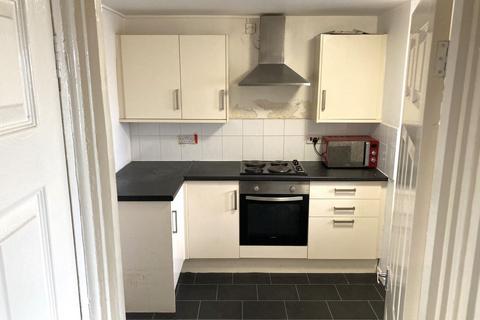3 bedroom flat for sale, 6 Derwent House, Samuel Street, Preston, PR1 4YL
