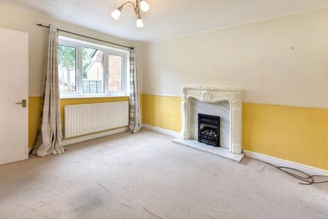 3 bedroom end of terrace house for sale, 10 Magpie Lane, Oldham, OL4 5PB