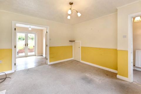 3 bedroom end of terrace house for sale, 10 Magpie Lane, Oldham, OL4 5PB