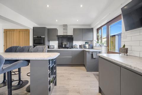29 Ffordd Scott, Birchgrove, Swansea, SA7 9GB