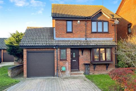 3 bedroom detached house for sale, Arun Close, Winnersh, Wokingham