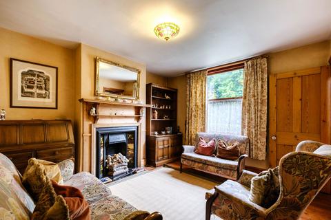 4 Walsall Road, Lichfield, WS13 6RF