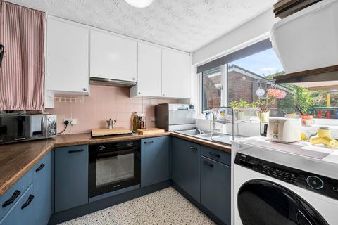 89 Appledore Crescent, Sidcup, DA14 6RG