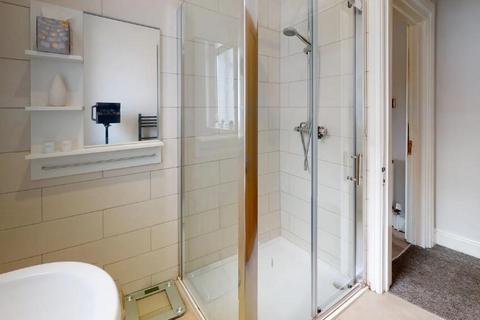 2 bedroom flat share to rent, 4A Gloucester Road North, Bristol BS7