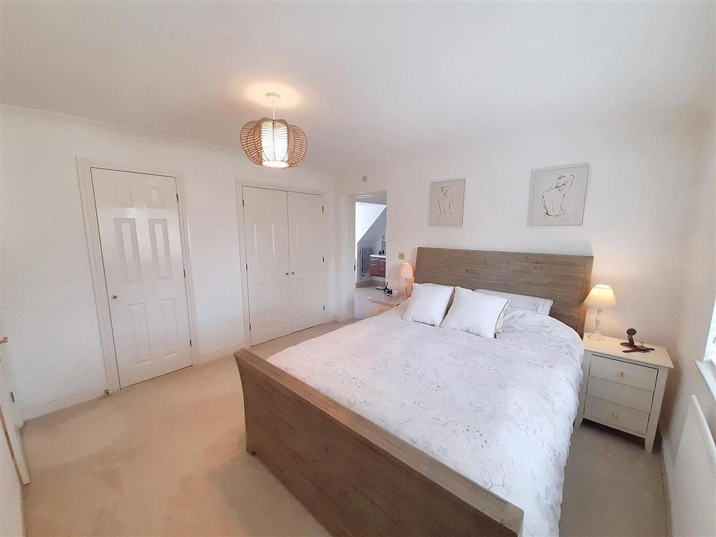 Bedroom 1b new.jpg