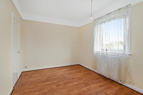 8 Boswall Drive, Edinburgh, EH5 2DZ