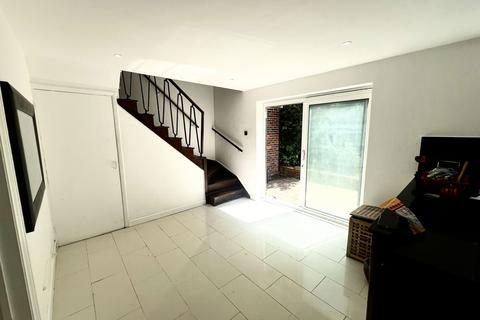78 Waverley Road, Oxshott, Leatherhead, KT22 0RZ
