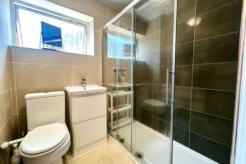 78 Waverley Road, Oxshott, Leatherhead, KT22 0RZ