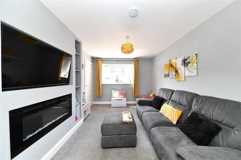 37 Pankhurst Crescent, Stevenage, SG2 0QF