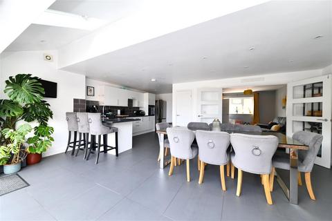 37 Pankhurst Crescent, Stevenage, SG2 0QF