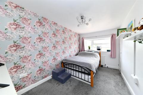 37 Pankhurst Crescent, Stevenage, SG2 0QF