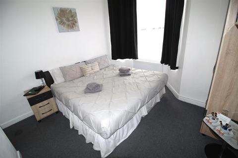 House share to rent, Lancelot Road, Wembley