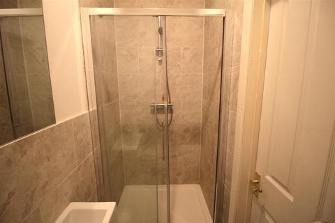 House share to rent, Lancelot Road, Wembley
