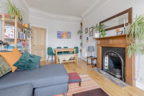 8/7 Hermitage Park, Edinburgh, EH6 8HB